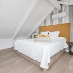 Bhost - Regina Vi * Cordova