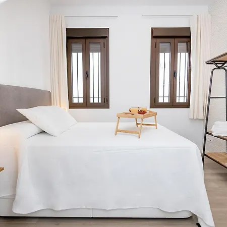 Bhost - Regina Vi Кордова