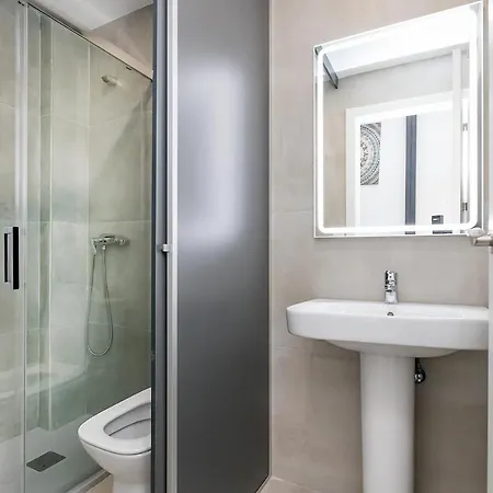 Bhost - Regina Vi Кордова