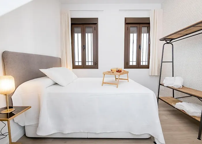 Bhost - Regina Vi Κόρδοβα